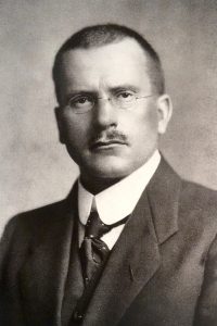 EL PODER TRANAFORMADOR DEL INCONSCIENTE Y DE LAS SOMBRAS EN C.G. JUNG